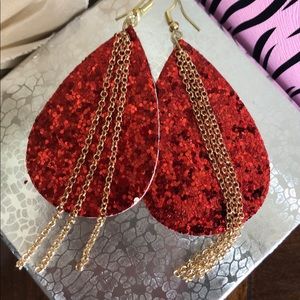 Pretty Glitter faux leather‎ with chain earrings